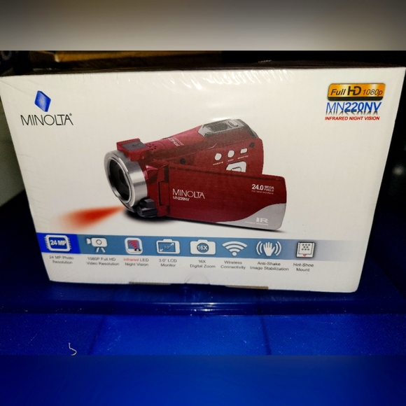 Minolta Other - Minolta 1080p Full HD 24MP Night Vision Camcorder with WiFi w/32GB Memory Card